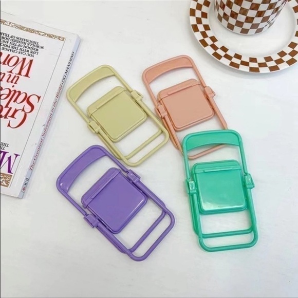 Mini 🪑 cell phone stand - Picture 4 of 5